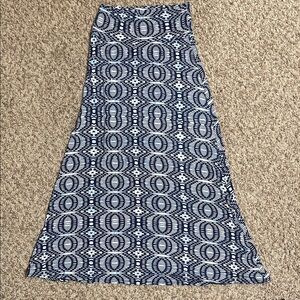 Loveappella Geometric Patterned Blue and White Skirt